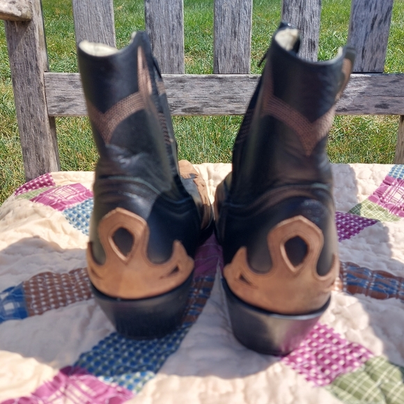 Women's Durango Western Bootie, SW2984 - Picture 4 of 16